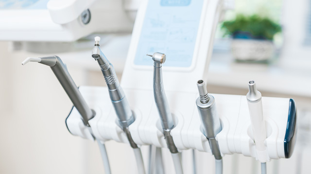 Defective Instrument Results in Scarring